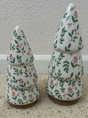 Set of 2 decorative ceramic trees